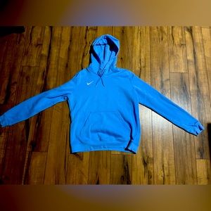 Like New Nike Hoodie 💙